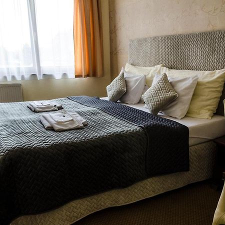 Hotel Rokoko Kassa Kültér fotó