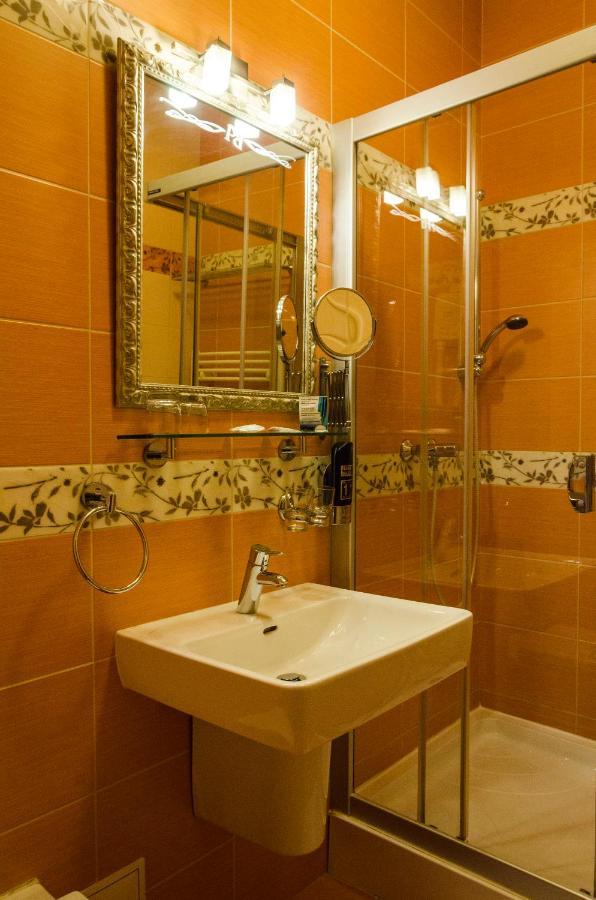 Hotel Rokoko Kassa Kültér fotó