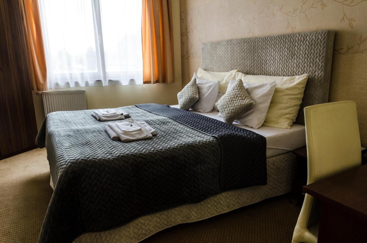 Hotel Rokoko Kassa Kültér fotó